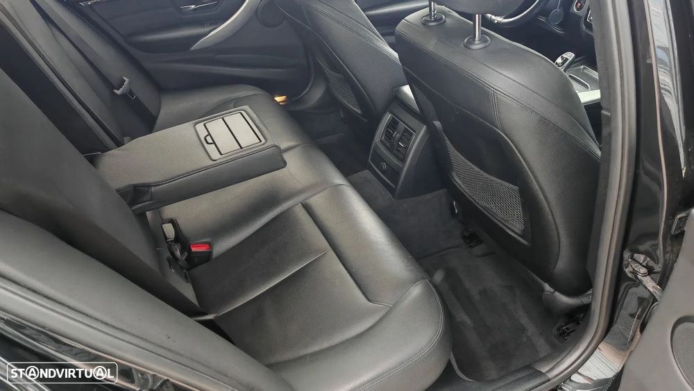 BMW 320 d xDrive Aut. Sport Line - 44