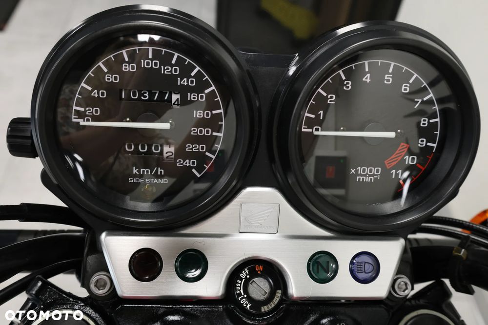 Honda CB - 18