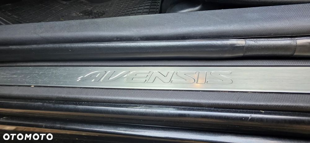 Toyota Avensis 2.0 D-4D Premium - 38