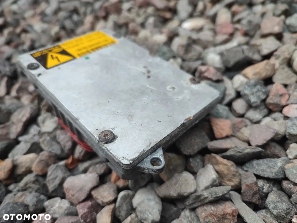 BMW E53 / E60 / E61 / E65 / E66 / E85 / E86 ORYGINALNA PRZETWORNICA XENON POD ŻARÓWKĘ D2S MARKI HELLA 5DV 008 290 -00 O NR. 63 12 6 907 488 / 63 12 0 150 614 / 63 12 6 916 100 OEM SPRAWNA W 100% - 1