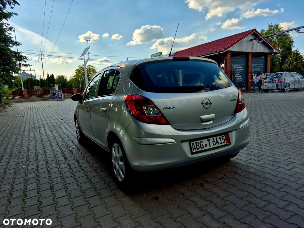 Opel Corsa - 10