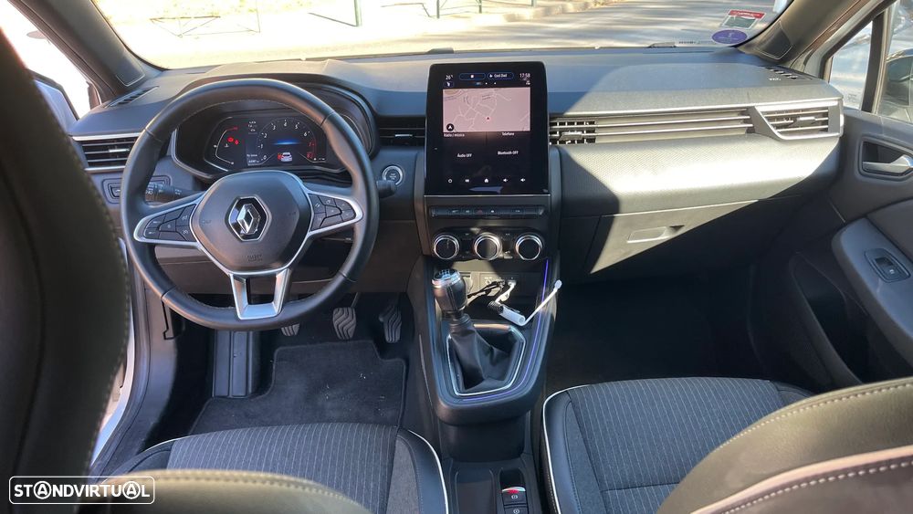 Renault Clio - 8