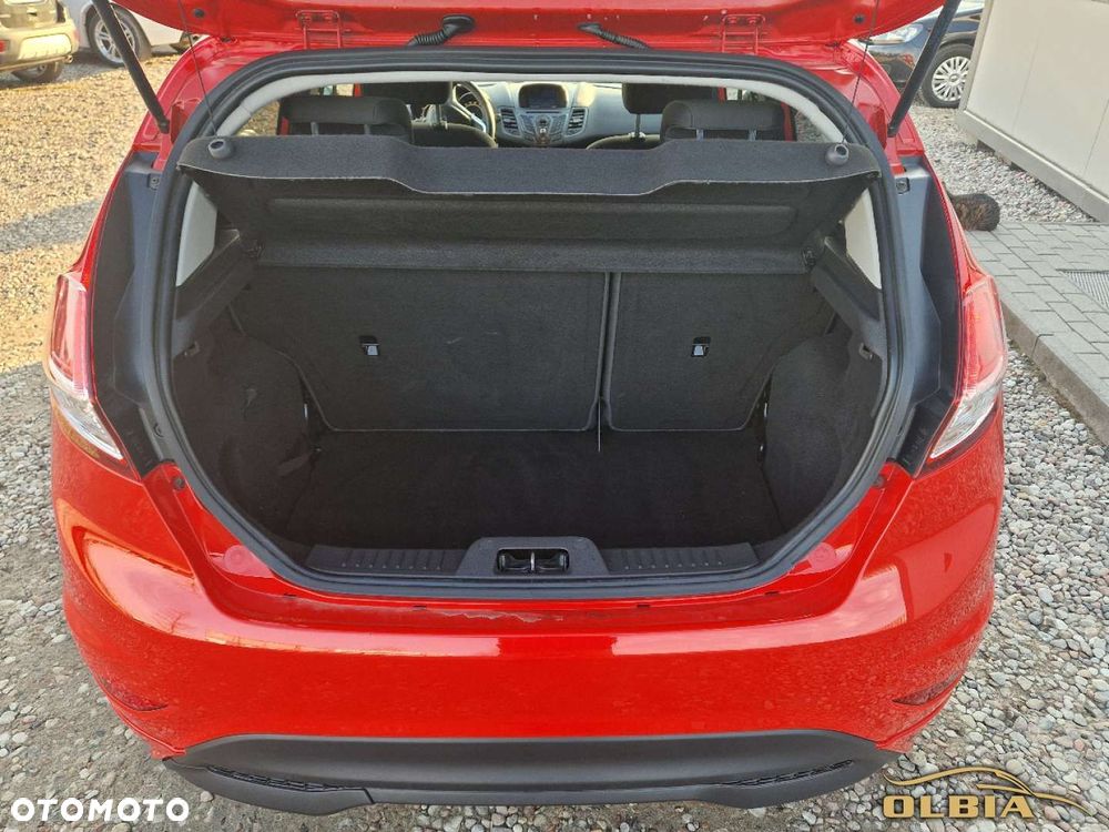 Ford Fiesta - 12
