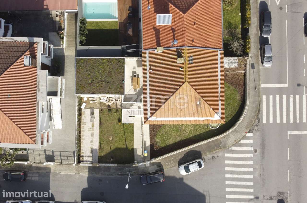 Predio em propriedade total com 3 apartamentos T3 e terreno. - Grande imagem: 4/60