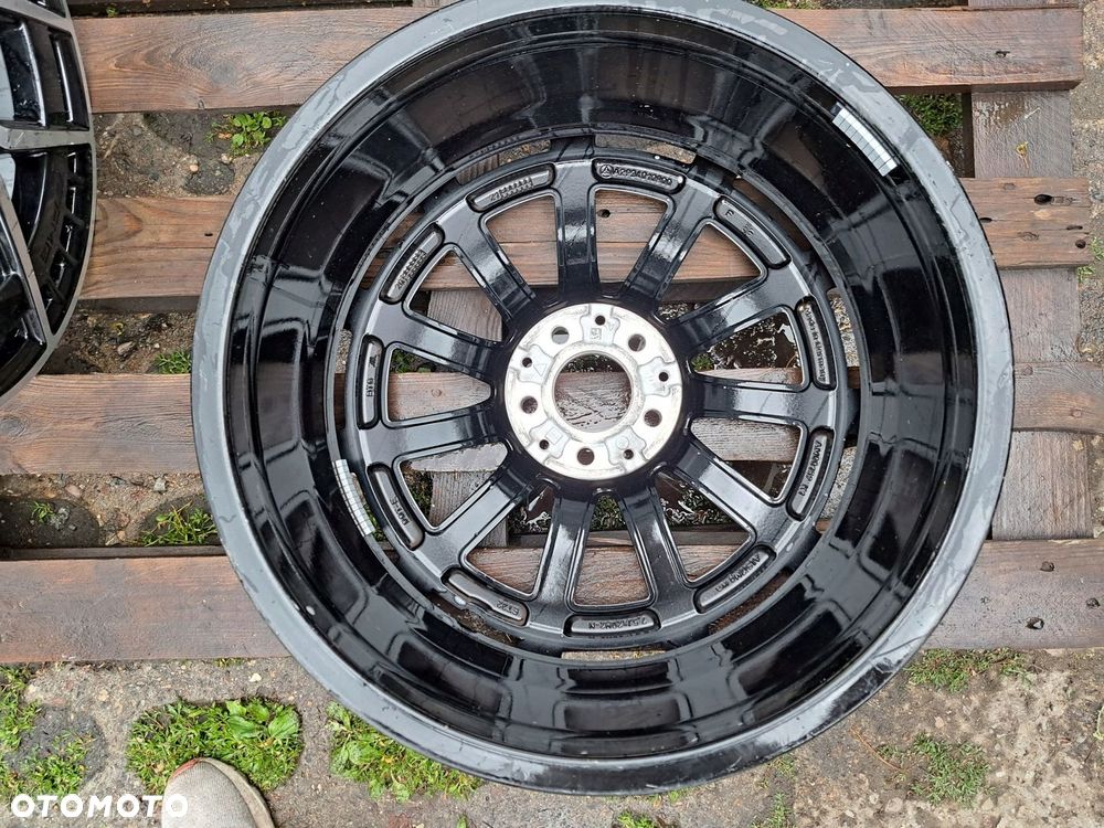 Oryg. Mercedes EQC 293 A293 A2934010800 7.5j 20 et32 AMG 5527 - 2