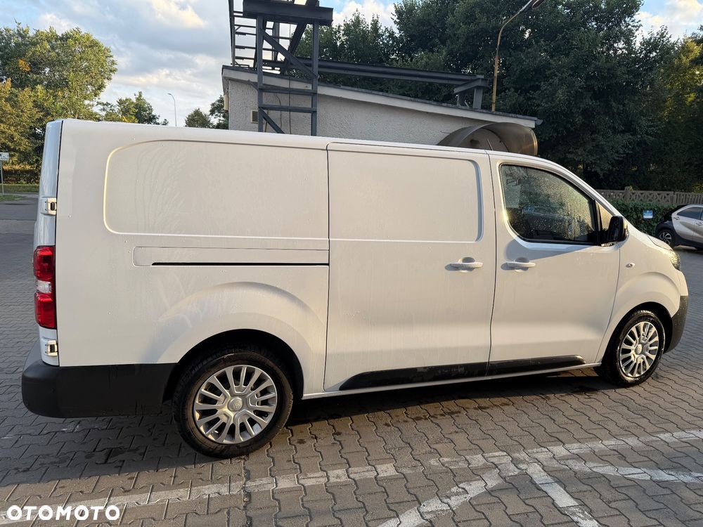 Toyota Pro ace - 6