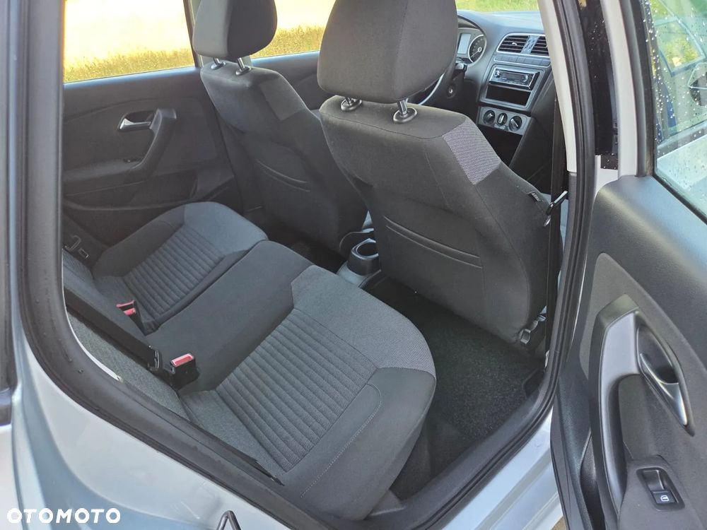 Volkswagen Polo 1.4 Comfortline - 17