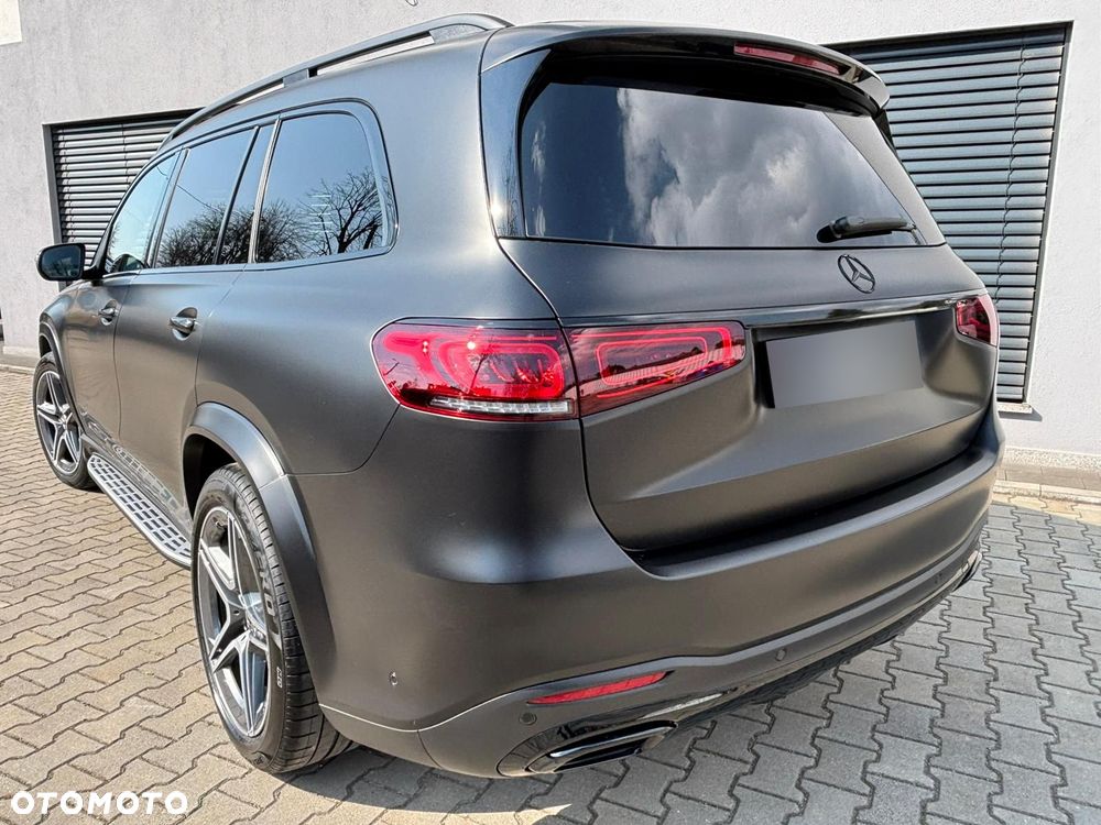 Mercedes-Benz GLS - 11