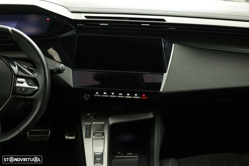 Peugeot 308 1.2 PureTech GT EAT8 - 8