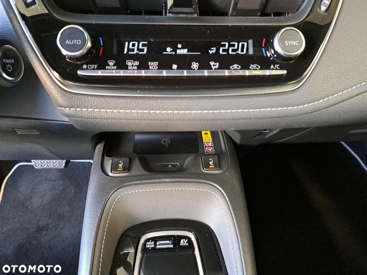 Toyota Corolla 1.8 Hybrid Style - 25