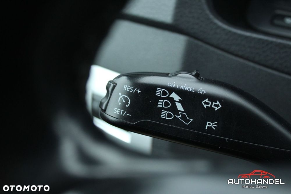 Volkswagen Multivan - 13