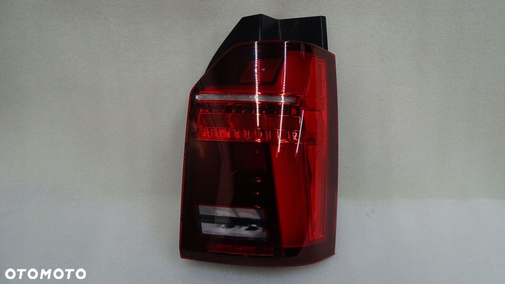 VW T6 7LA MULTIVAN LIFT - lampa tylna prawa LED - 1