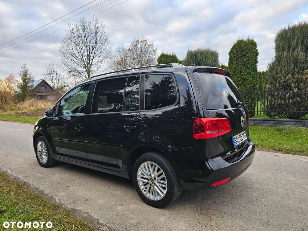 Volkswagen Touran 2.0 TDI DPF Highline - 29