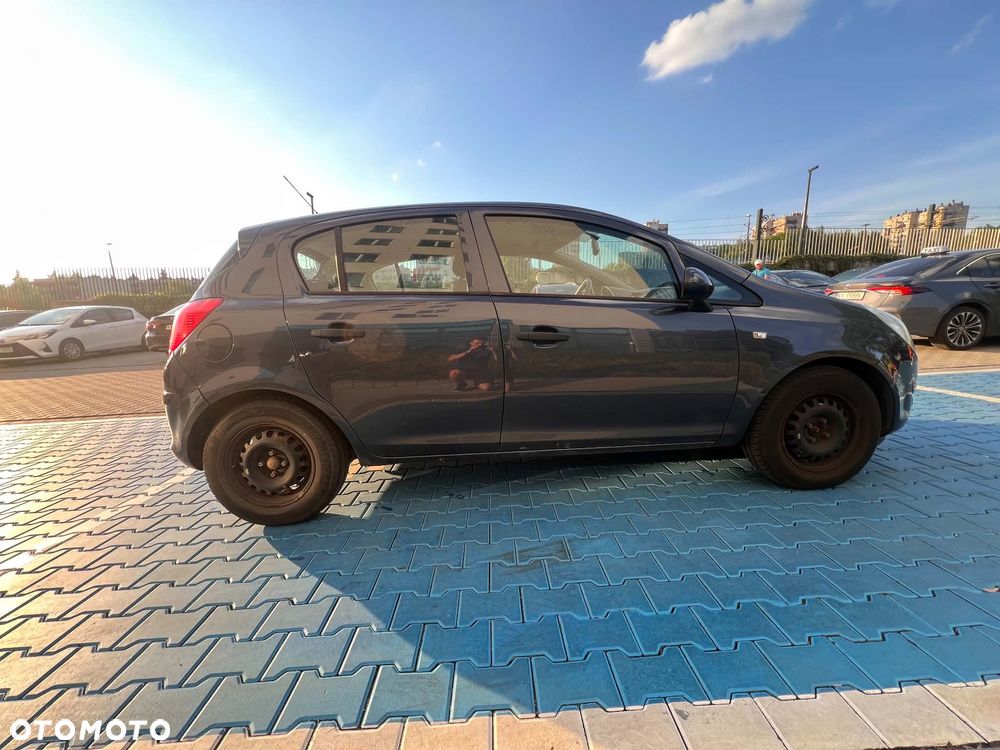 Opel Corsa - 8