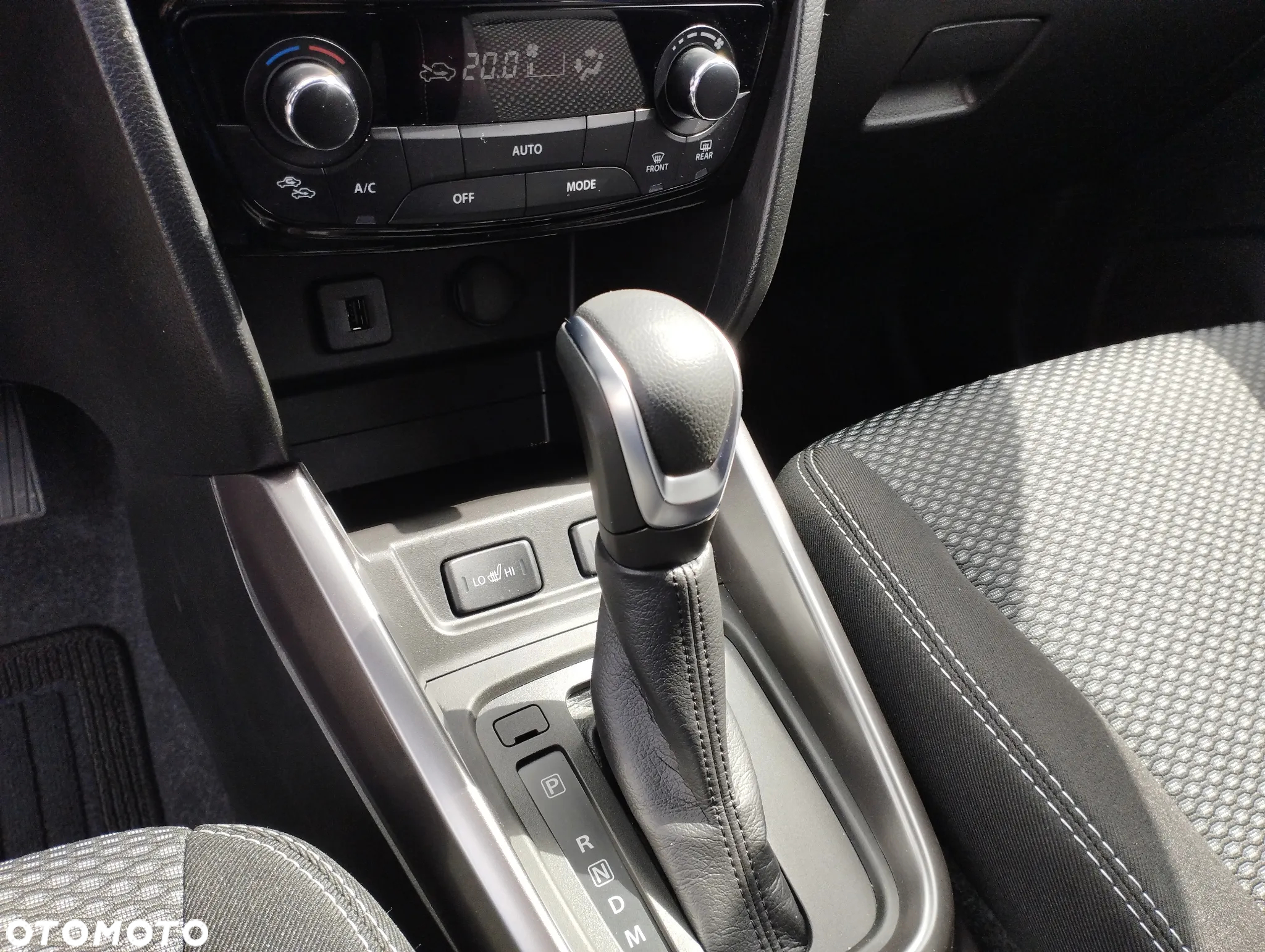 Suzuki Vitara 1.5 Strong Hybrid Premium 2WD AGS - 20
