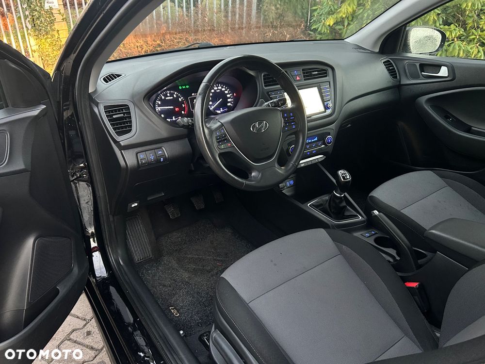 Hyundai i20 blue 1.0 T-GDI Passion Plus - 9