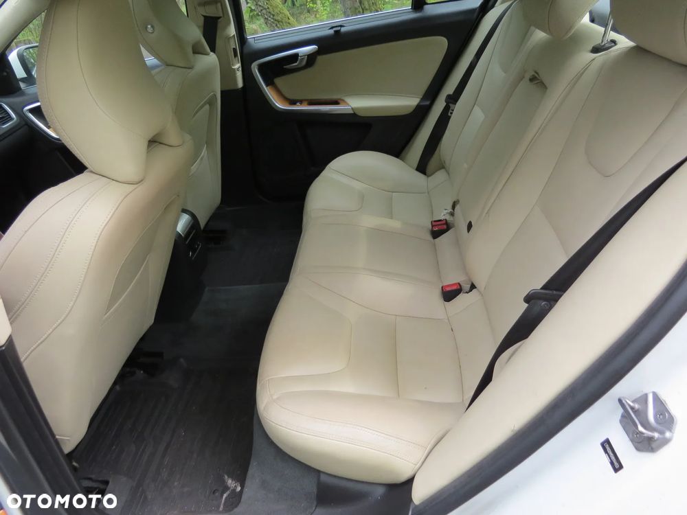 VOLVO S60 II LIFT LONG INSCRIPTION CHRISTAL WHITE PEARL 707-46 2.0 T5 B4204T11 NA CZĘŚCI - 38