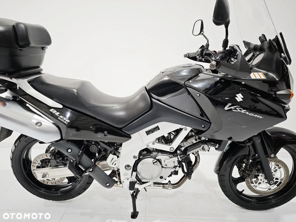Suzuki V-STROM - 9