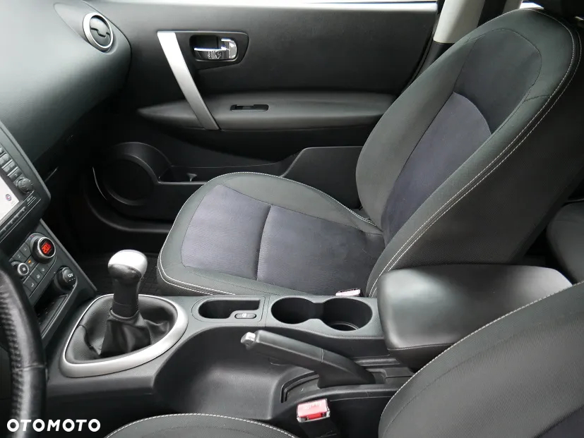 Nissan Qashqai 1.6 Tekna - 24