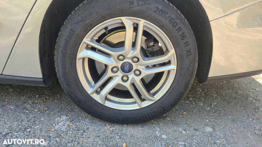 Ford Focus 1.5 EcoBlue Start-Stopp-System COOL&CONNECT - 3