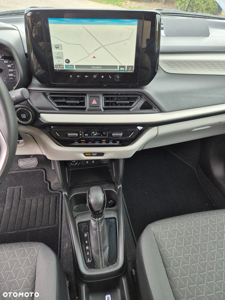 Suzuki Swift 1.2 Dualjet SHVS Premium Plus CVT - 9