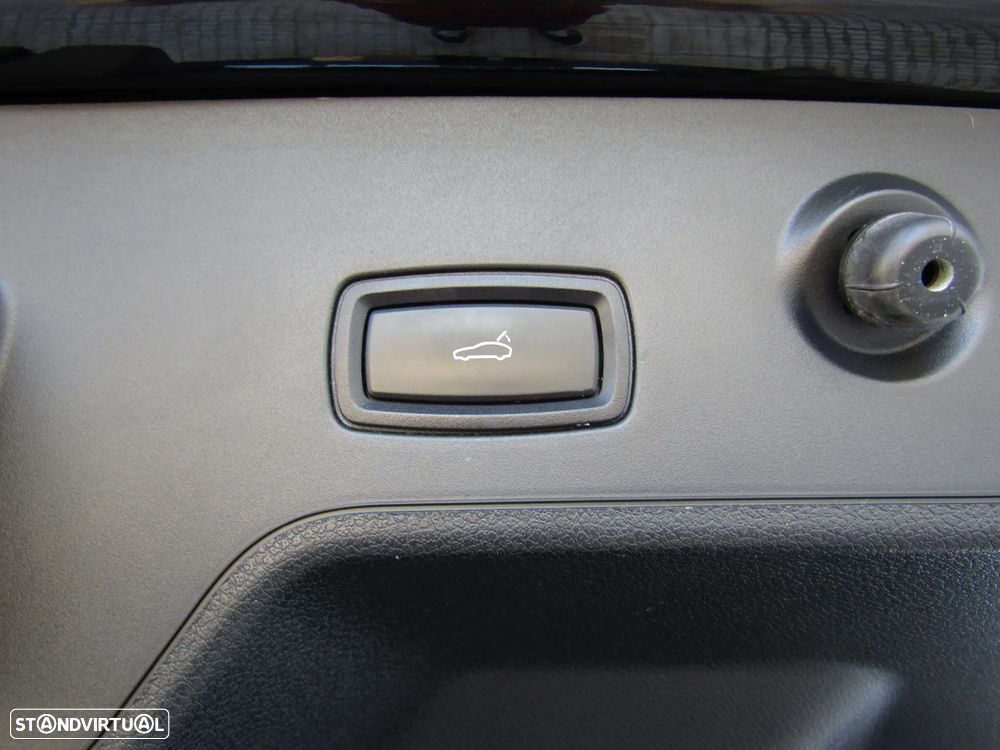 Porsche Panamera Sport Turismo 4 E-Hybrid - 30