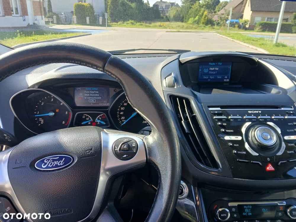 Ford Kuga - 9