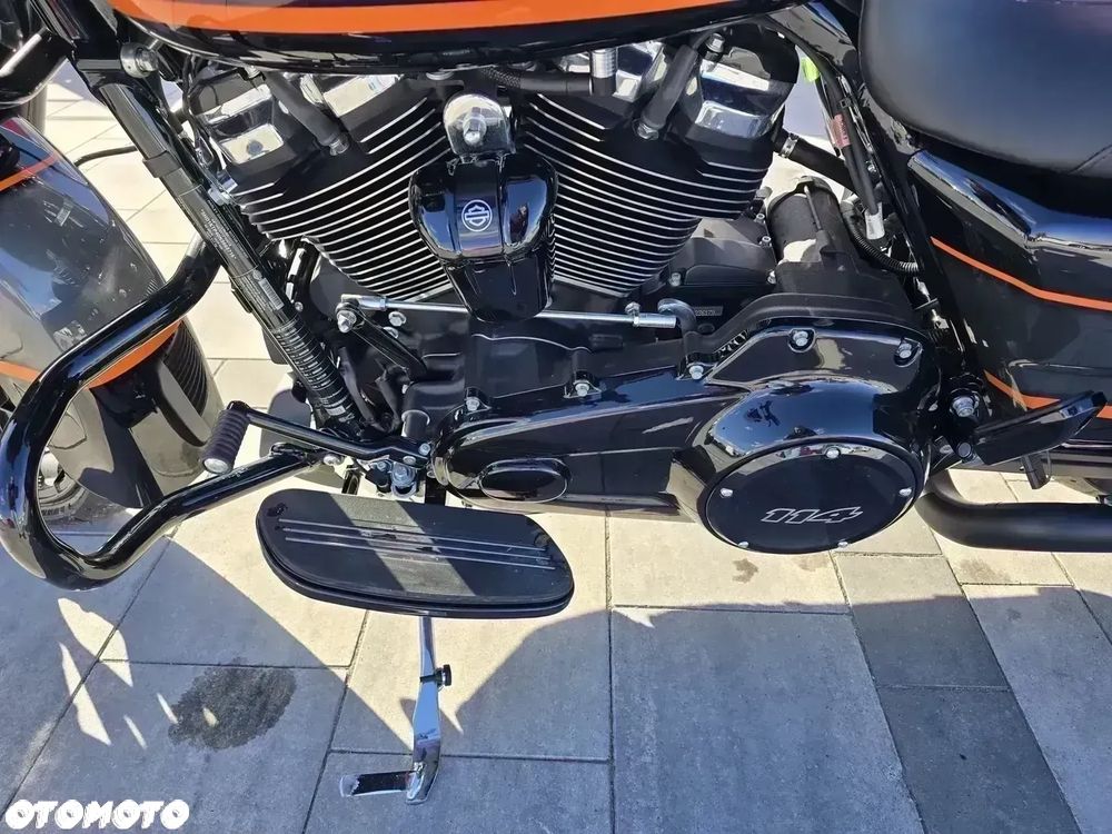 Harley-Davidson Touring Road Glide - 4