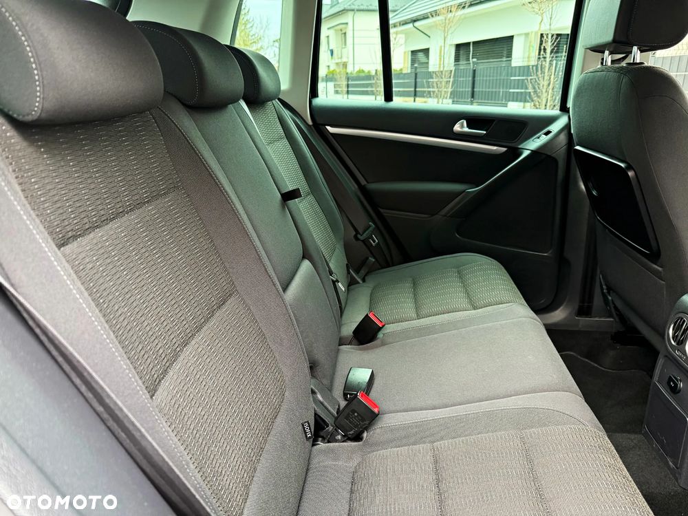 Volkswagen Tiguan 1.4 TSI BlueMotion Technology Lounge Sport & Style - 29
