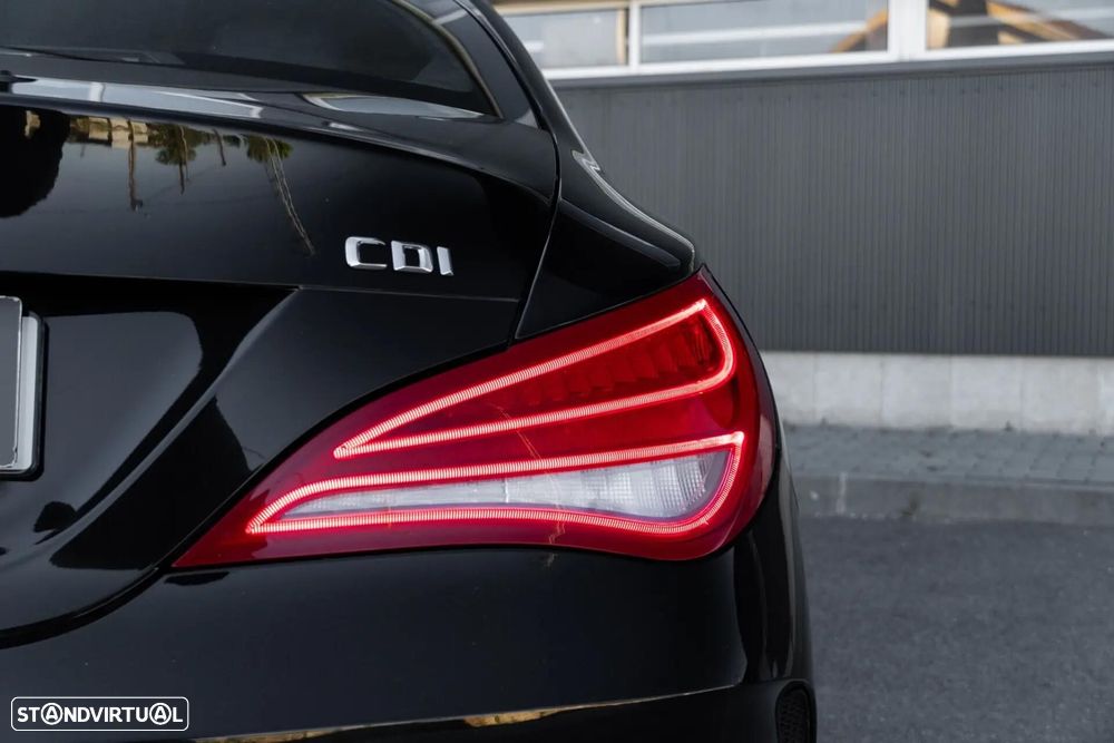 Mercedes-Benz CLA 220 CDI AMG Line Aut. - 29