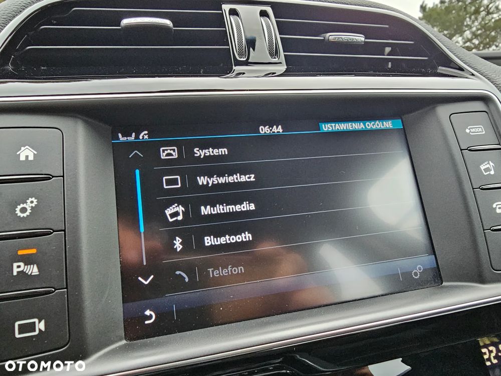 Jaguar XE E-Performance Portfolio - 21