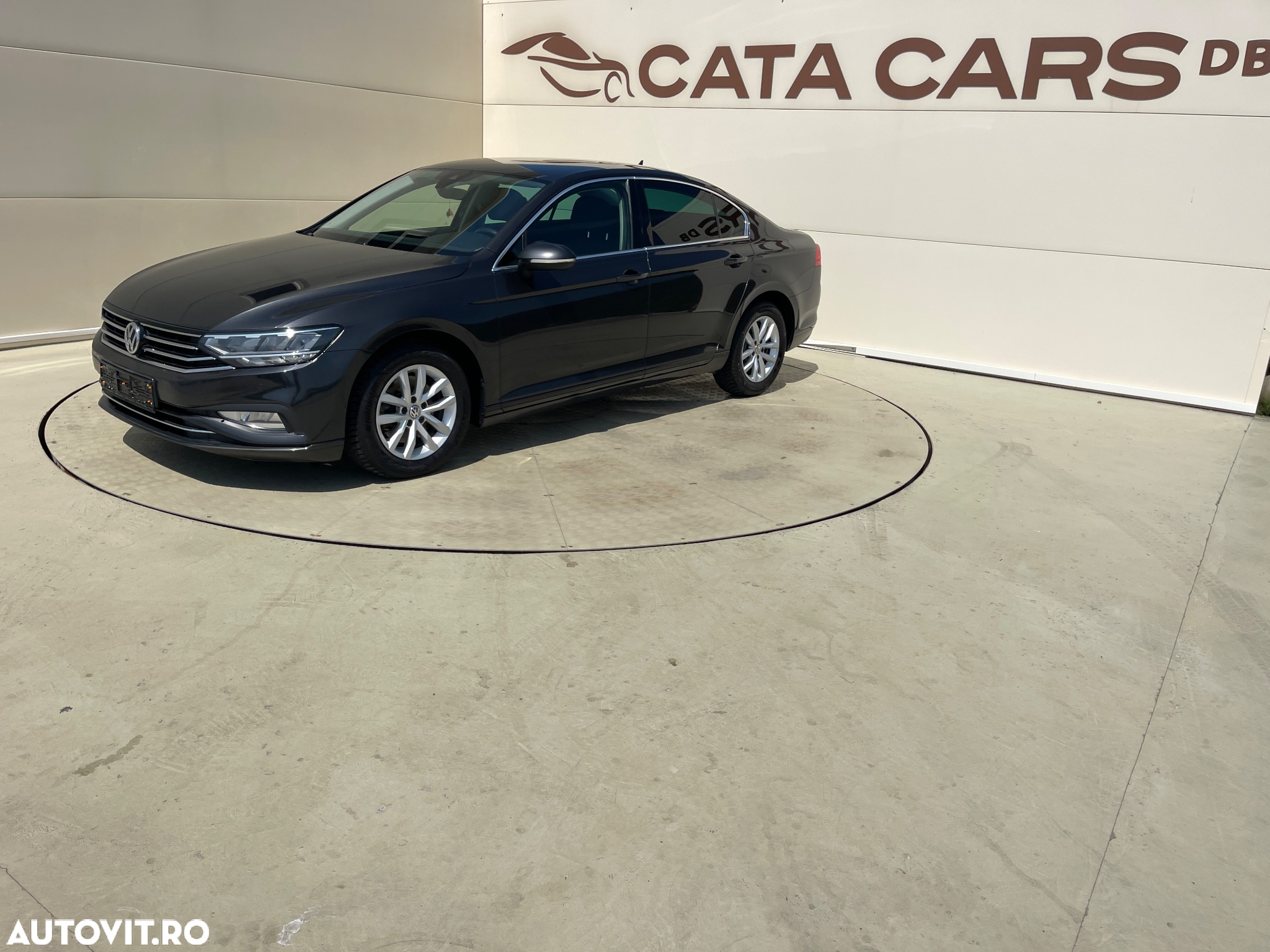 Volkswagen Passat - 5
