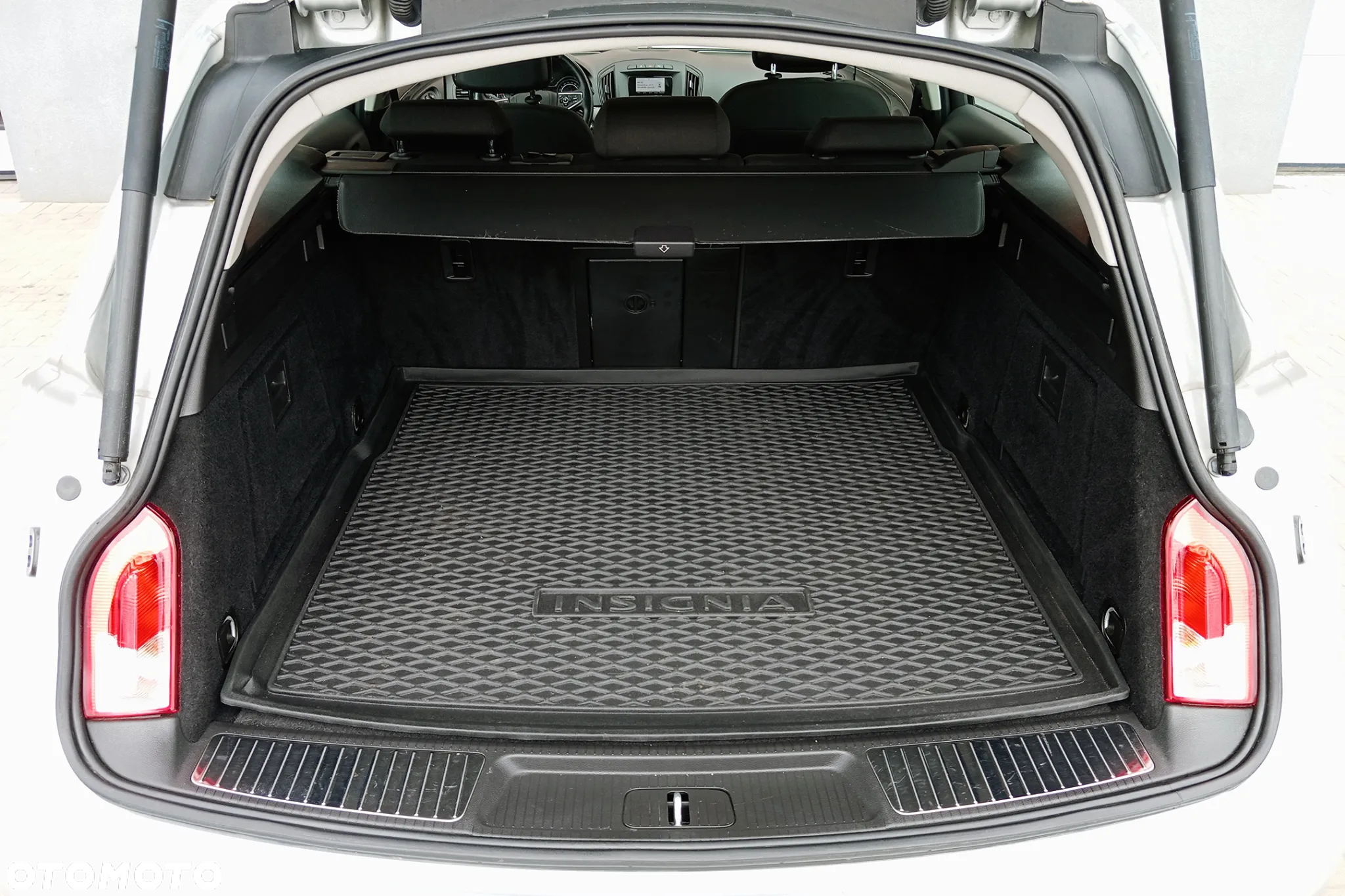 Opel Insignia - 31