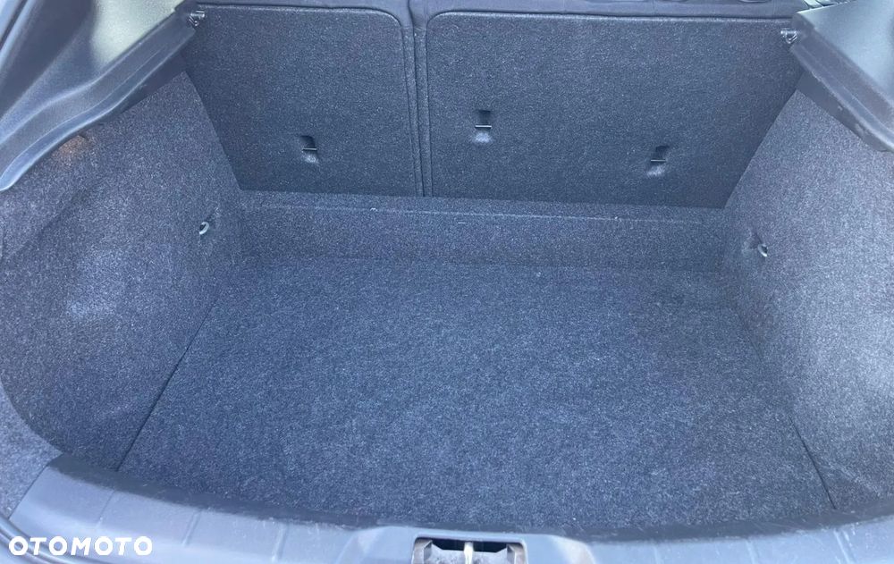 Volvo V40 D3 Kinetic - 31