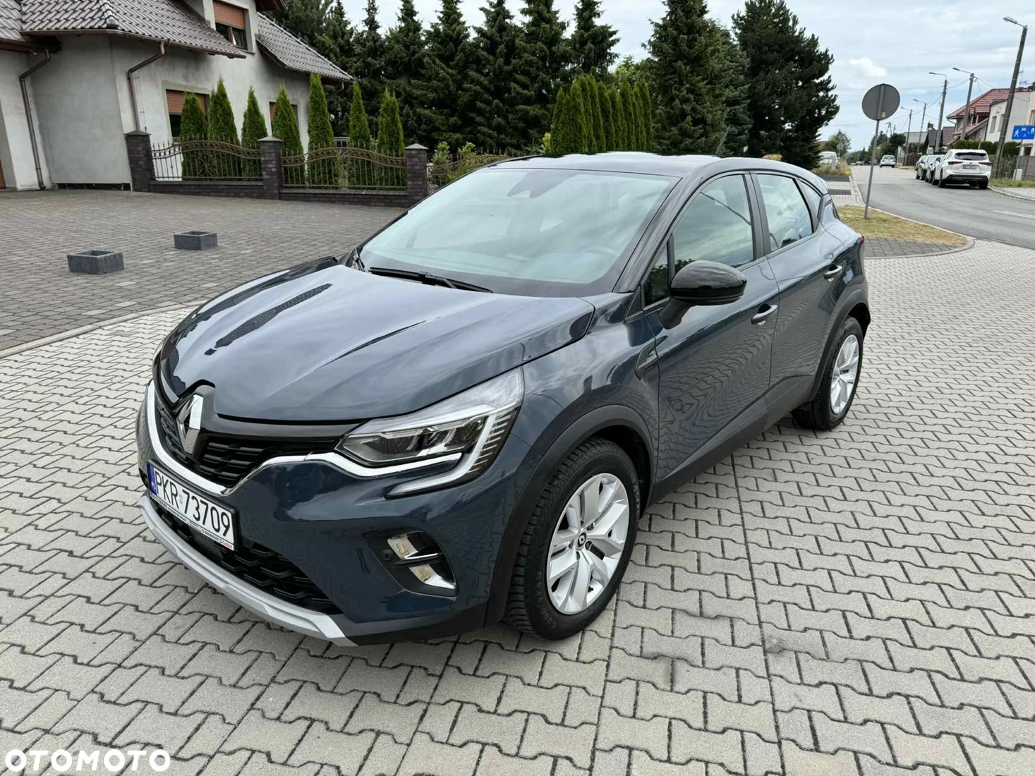 Renault Captur - 1