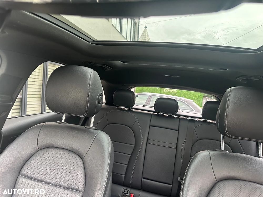 Mercedes-Benz GLC 300 4MATIC - 27