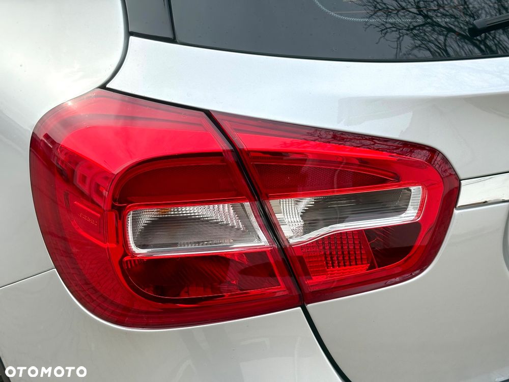 Mercedes-Benz GLA 200 (CDI) d 4Matic 7G-DCT AMG Line - 9