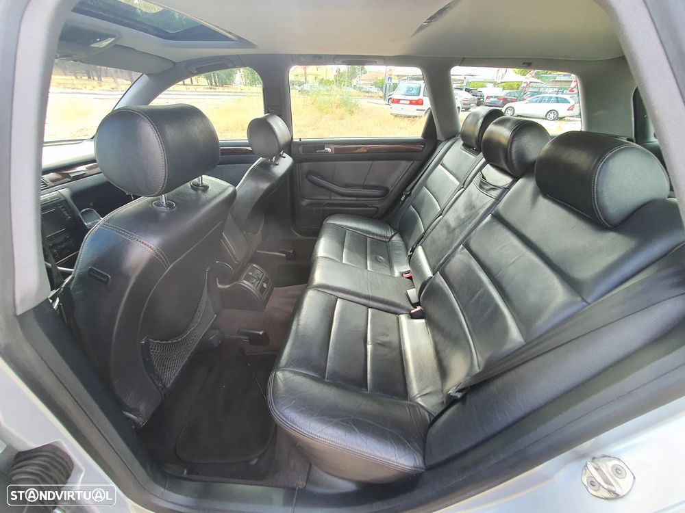 Audi A6 Avant 2.5 TDi V6 quattro - 13