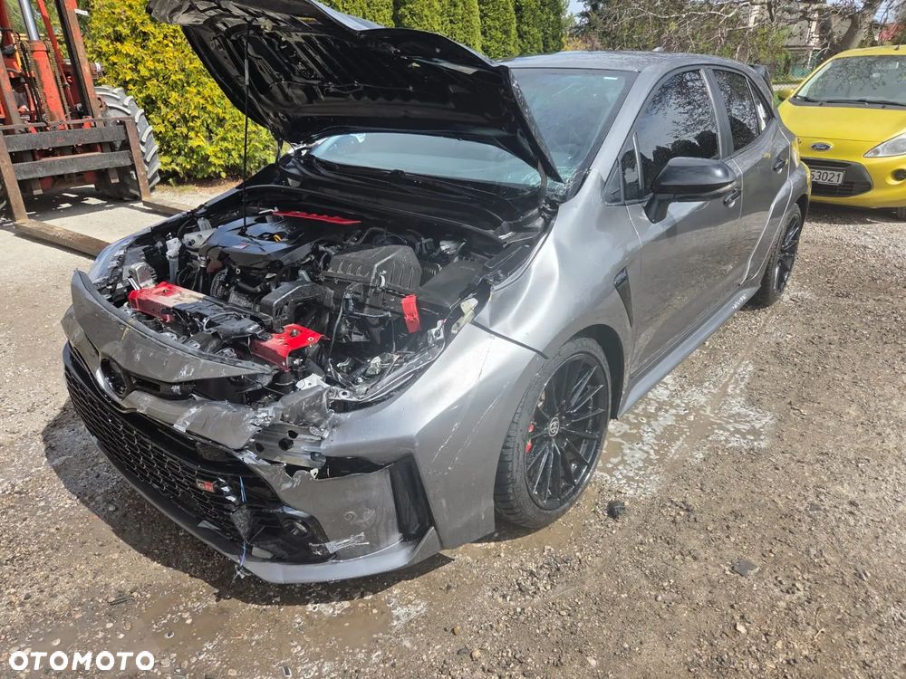 Toyota GR Corolla - 16