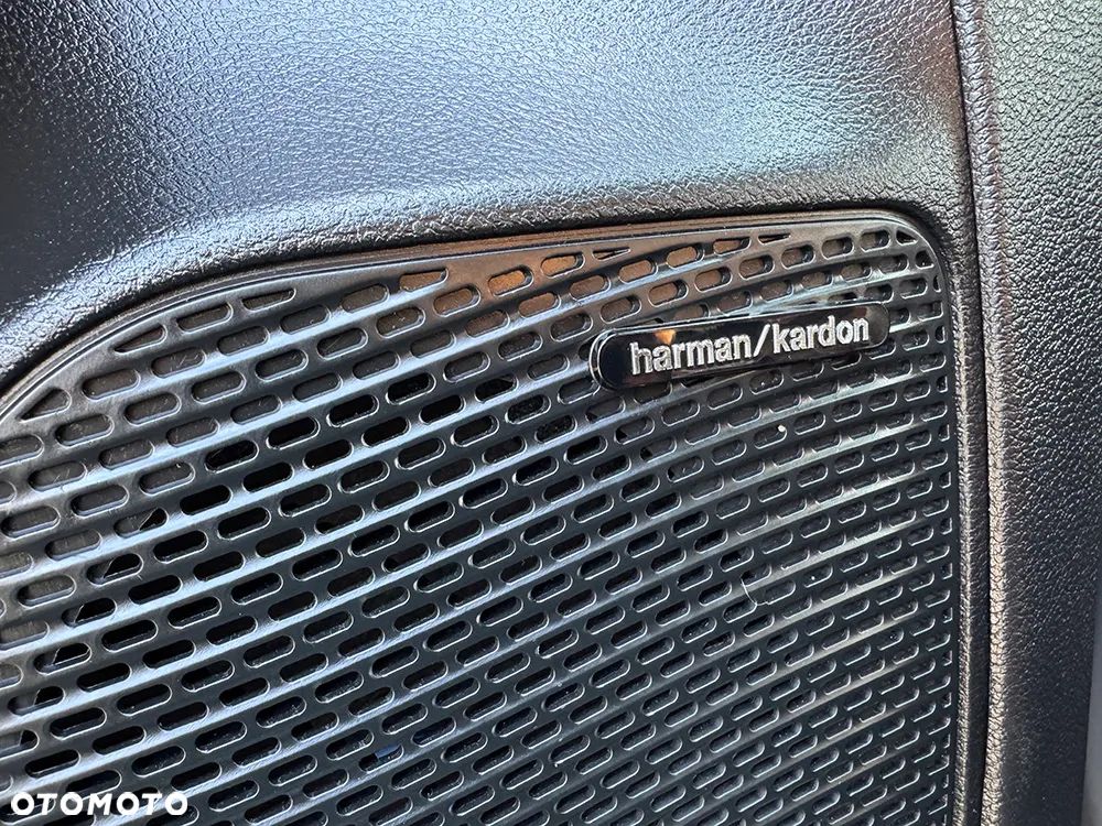 Chrysler Pacifica - 25