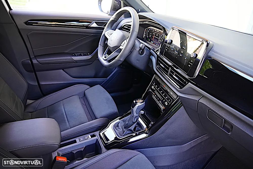 VW T-Roc 1.5 TSI R-Line DSG - 26