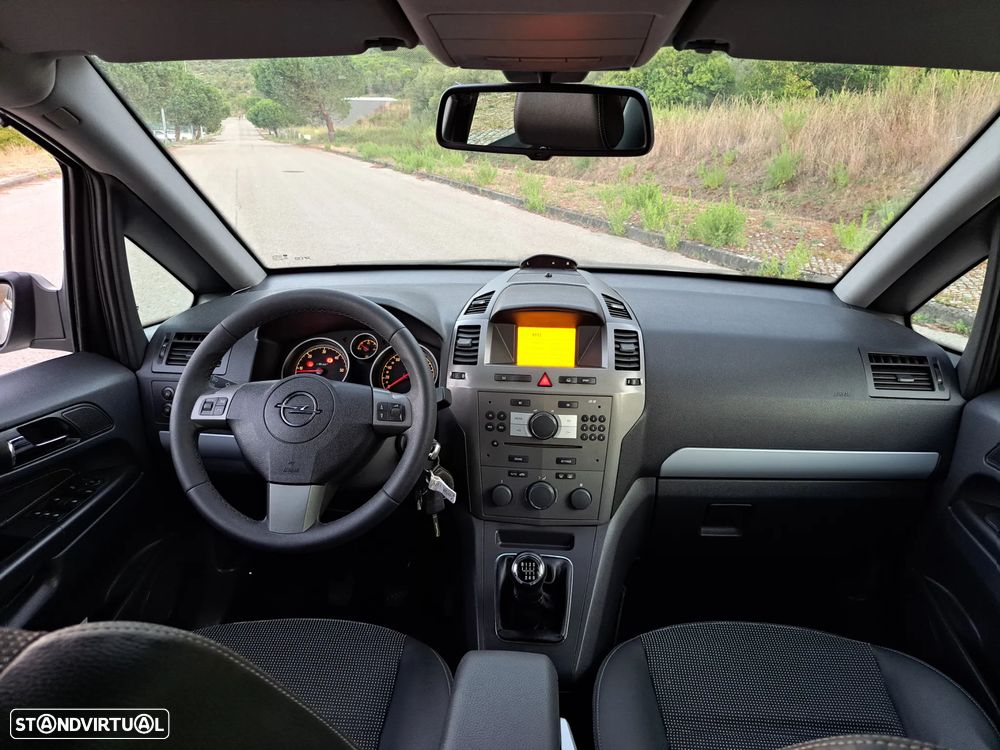 Opel Zafira 1.9 CDTI Cosmo - 3