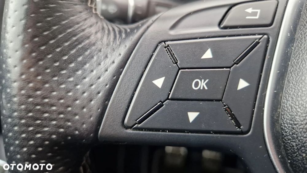 Mercedes-Benz Klasa B 200 CDI (BlueEFFICIENCY) - 23