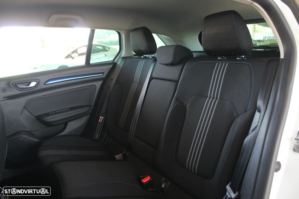 Renault Mégane Sport Tourer 1.3 TCe GT Line - 38