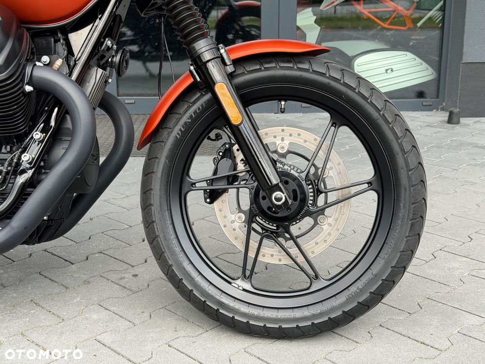 Moto Guzzi V7 - 9