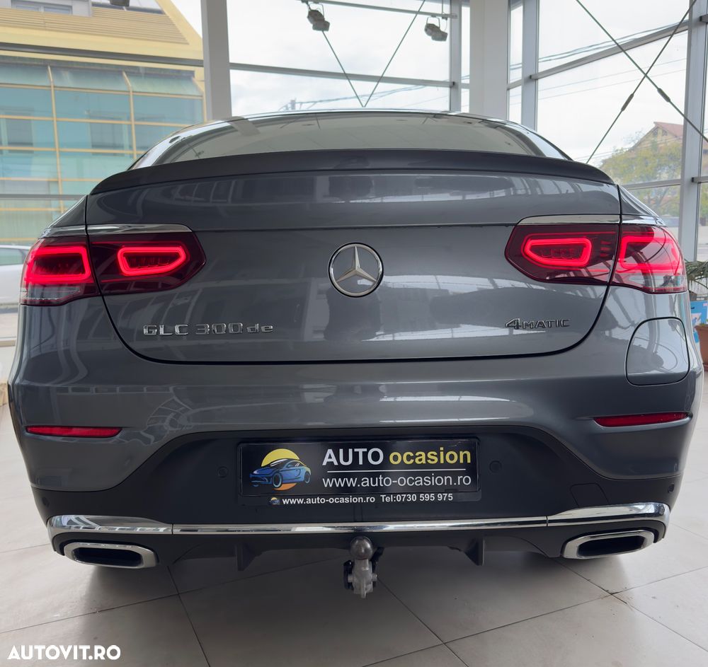 Mercedes-Benz GLC Coupe 300 de 4Matic 9G-TRONIC AMG Line - 6
