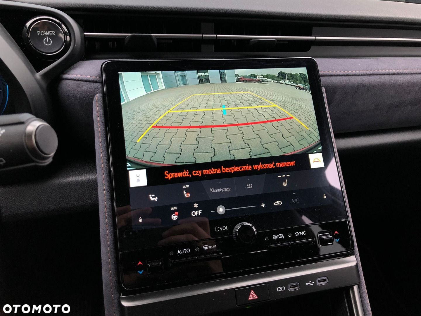 Lexus LBX 1.5 Hybrid Cool - 22