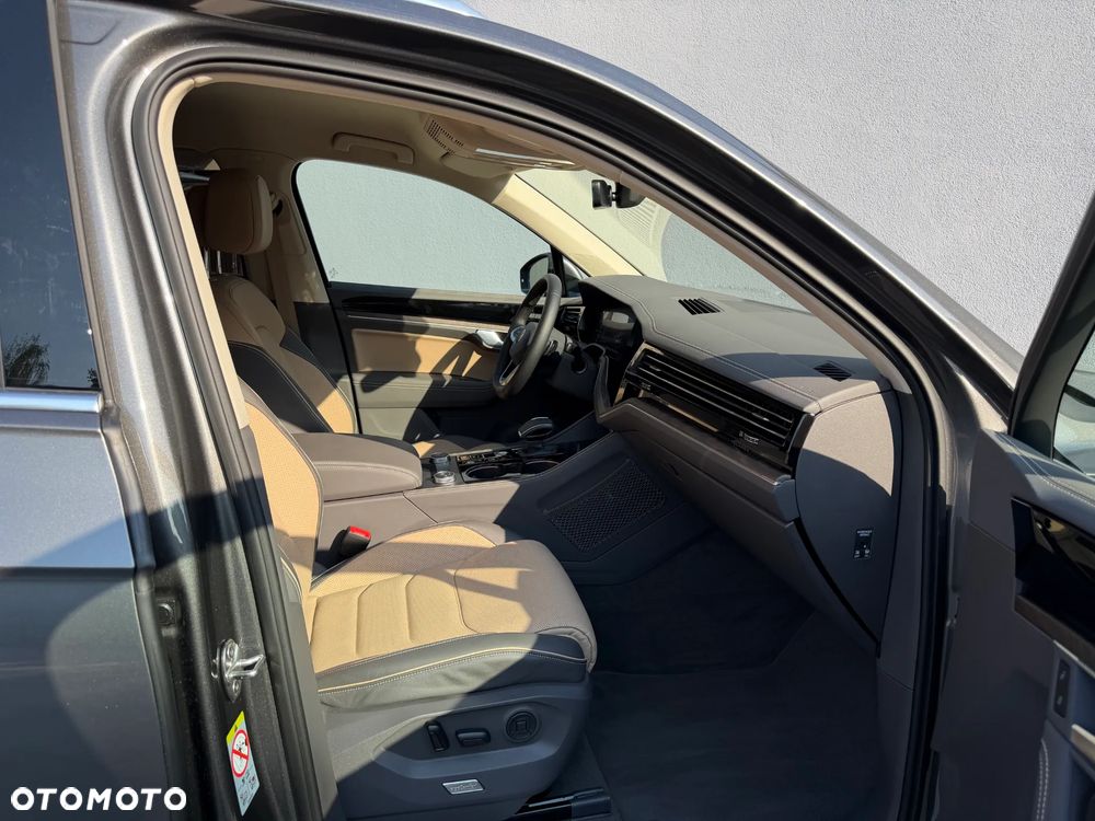 Volkswagen Touareg 3.0 V6 TDI SCR 4Mot Elegance - 12