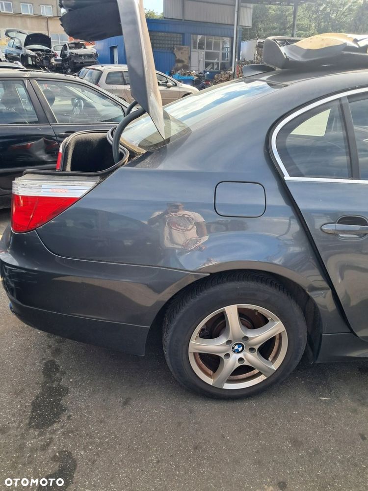 BMW 5 E61 E60 Błotnik poszycie ćwiartka prawy tył