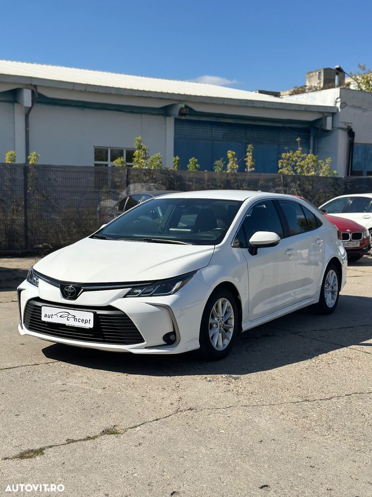 Toyota Corolla - 2
